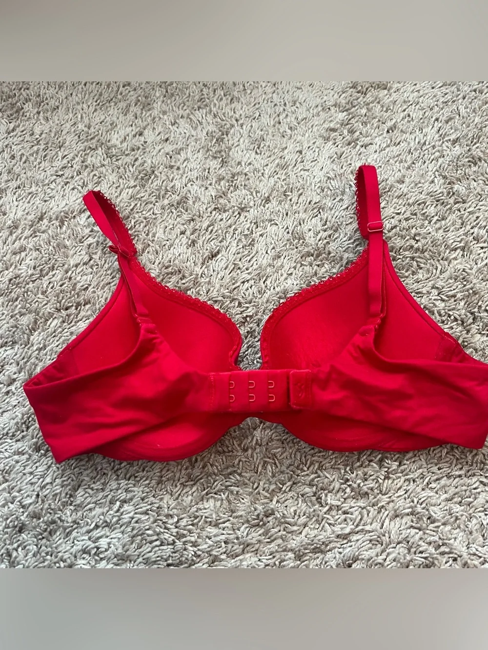 Victorias Secret sleek molded